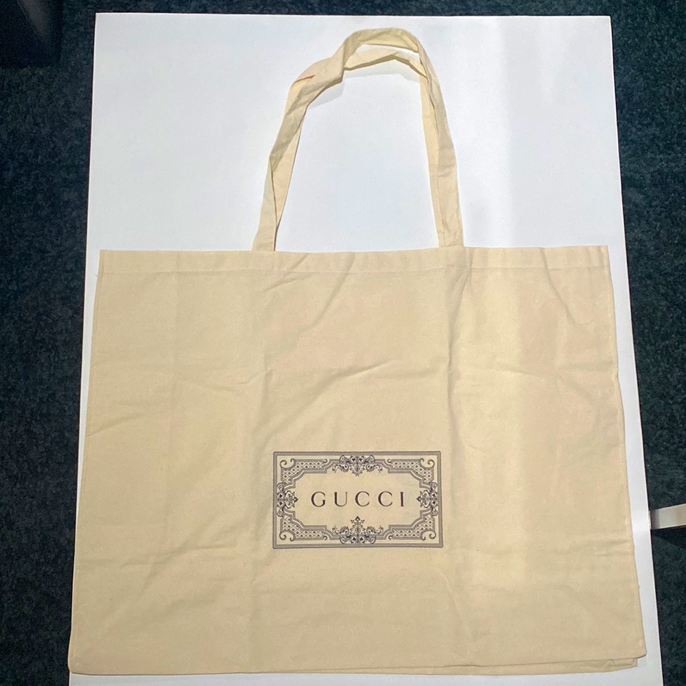GUCCI NEVER USED EXTRA LARGE TOTE BAG & SHOE DUSTBAGS W/GUCCI BOX AND ENVELOPE